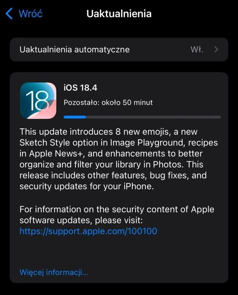 Ekran Uaktualnienia w iPhonie z pobieraniem iOS 18.4 i informacją o pozostałych 50 minutach